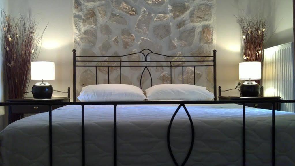 Villa Del Lago Boutique Hotel แคซโทเรีย ภายนอก รูปภาพ